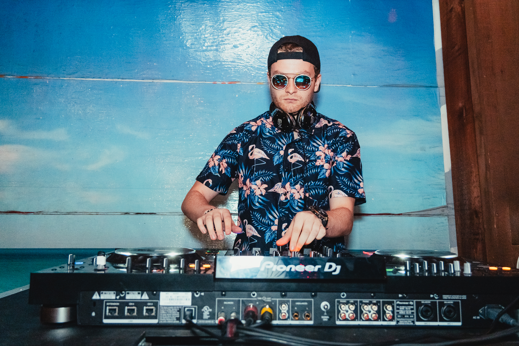 dj